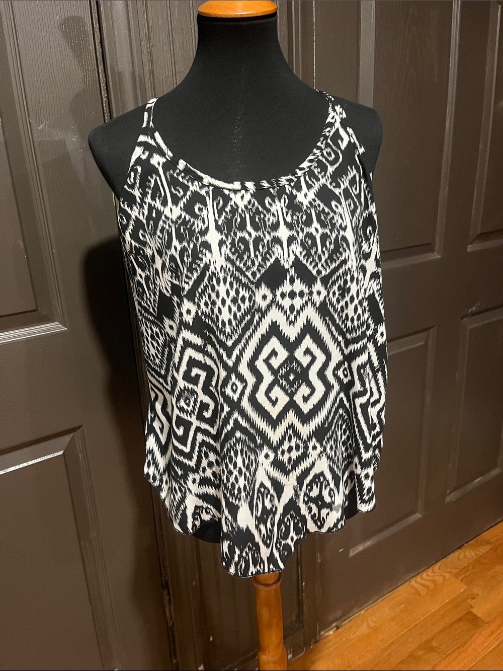 No Boundaries Black and White Geometric Print Camisole